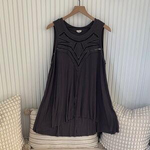Sleeveless Black Tunic with Cutout Design